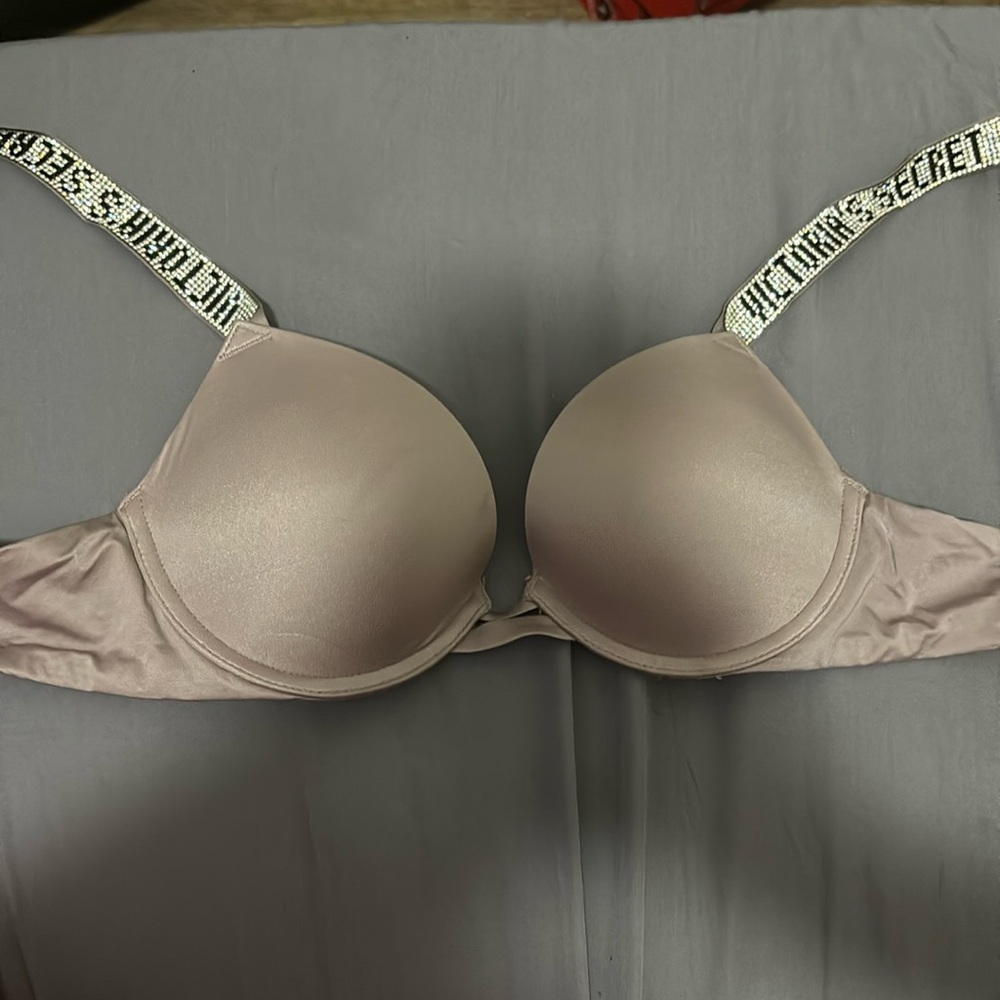 Victoria’s secret bra